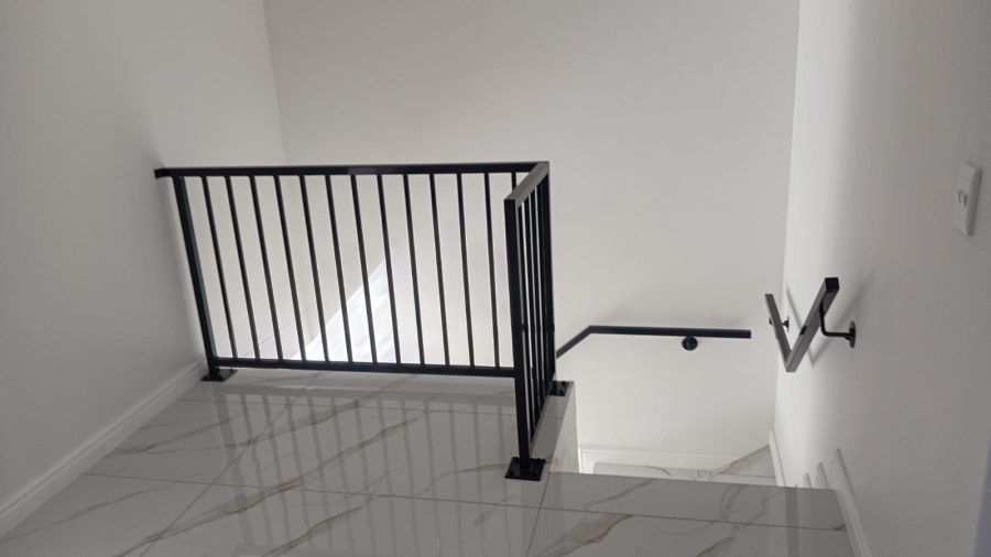 3 Bedroom Property for Sale in Sandown Western Cape